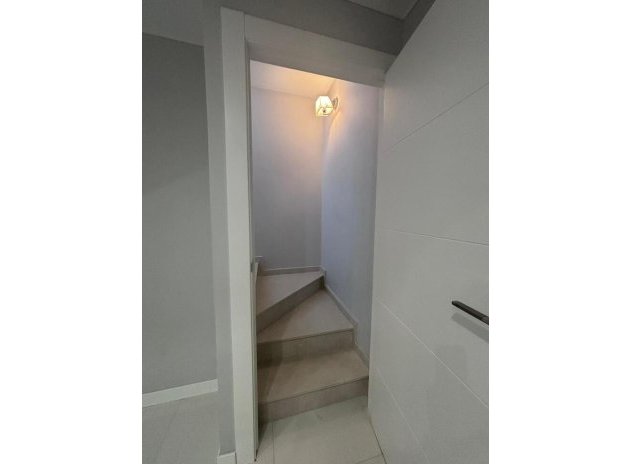 Wiederverkauf - Villa - Villamartin - PAU 8