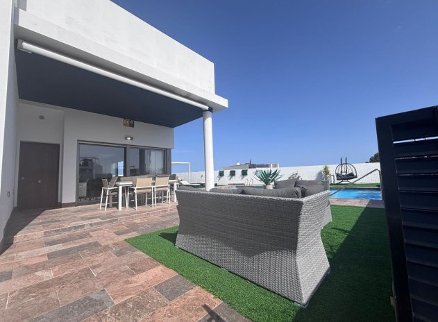 Wiederverkauf - Villa - Villamartin - PAU 8