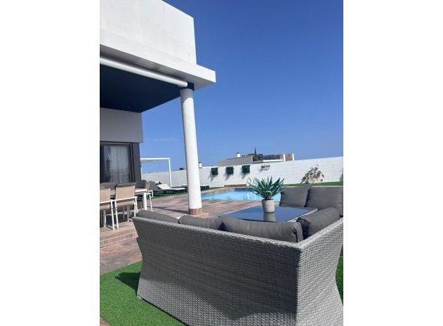 Wiederverkauf - Villa - Villamartin - PAU 8