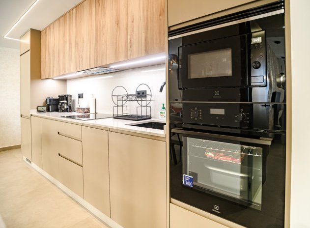 Reventa - Apartamento / Piso - Torrevieja - Acequion