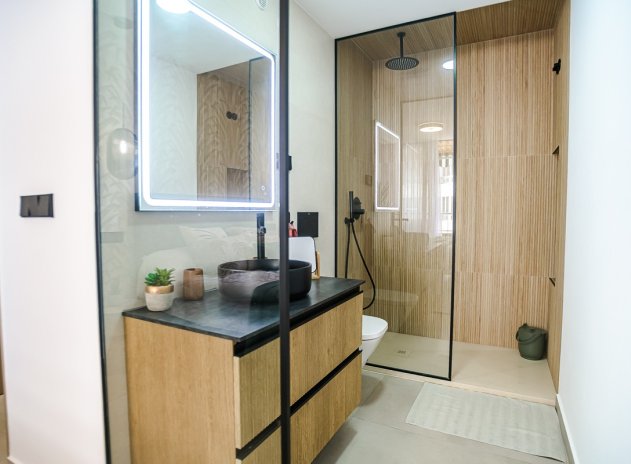 Reventa - Apartamento / Piso - Torrevieja - Acequion