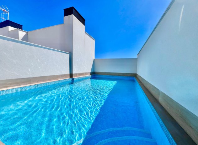 Resale - Apartment / Flat * - Torrevieja *