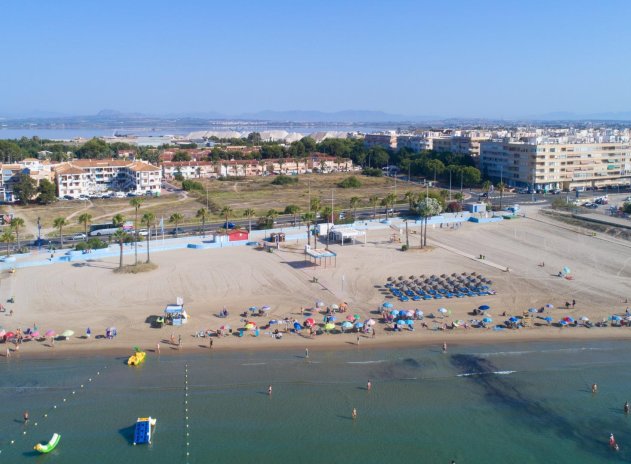 Resale - Apartment / Flat * - Torrevieja *