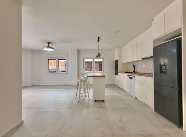 Herverkoop - Appartement - Torrevieja - Acequion