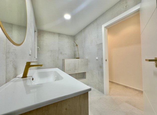 Herverkoop - Appartement - Torrevieja - Acequion