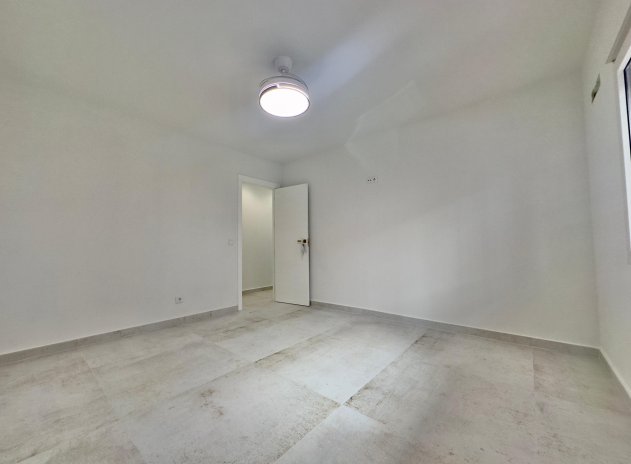 Herverkoop - Appartement - Torrevieja - Acequion