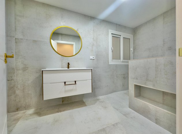 Herverkoop - Appartement - Torrevieja - Acequion
