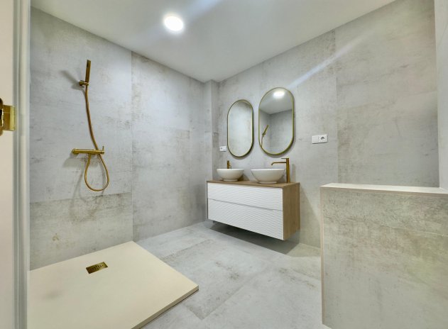 Herverkoop - Appartement - Torrevieja - Acequion