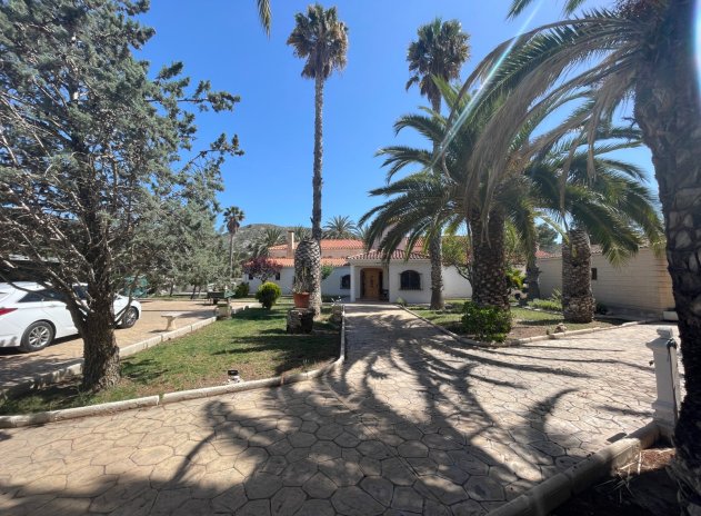 Revente - Finca / Maison Rurale - Elda