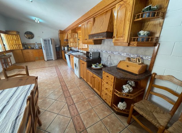 Revente - Finca / Maison Rurale - Elda
