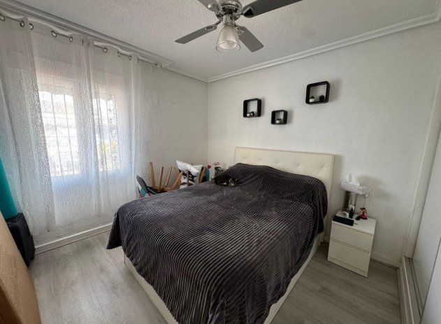 Herverkoop - Appartement - Torrevieja - La Siesta