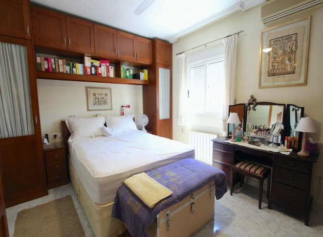 Herverkoop - Finca / Plattelands Woning - Daya Vieja