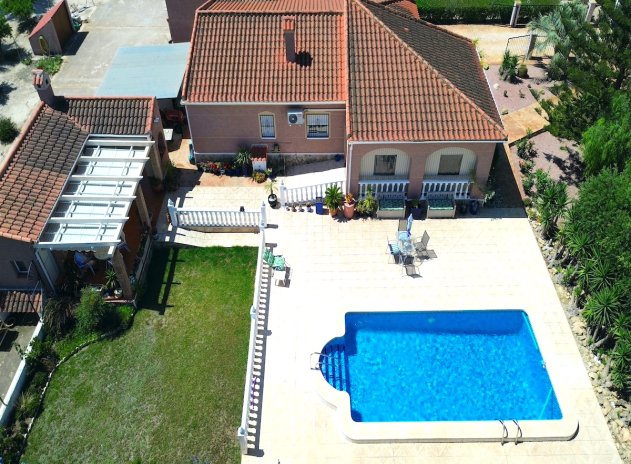 Herverkoop - Finca / Plattelands Woning - Daya Vieja
