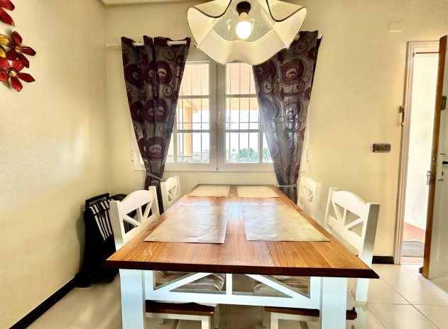 Resale - Apartment / Flat * - Los Altos *