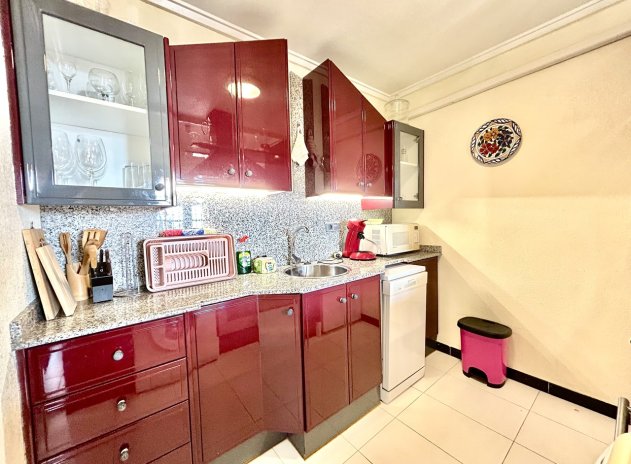 Resale - Apartment / Flat * - Los Altos *