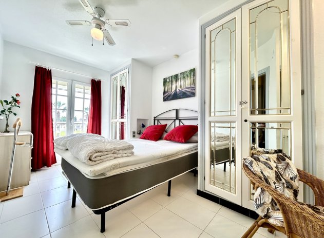 Resale - Apartment / Flat * - Los Altos *
