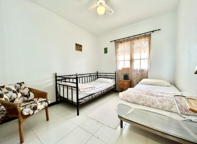 Resale - Apartment / Flat * - Los Altos *