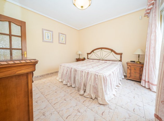Herverkoop - Villa - Torrevieja - El chaparral