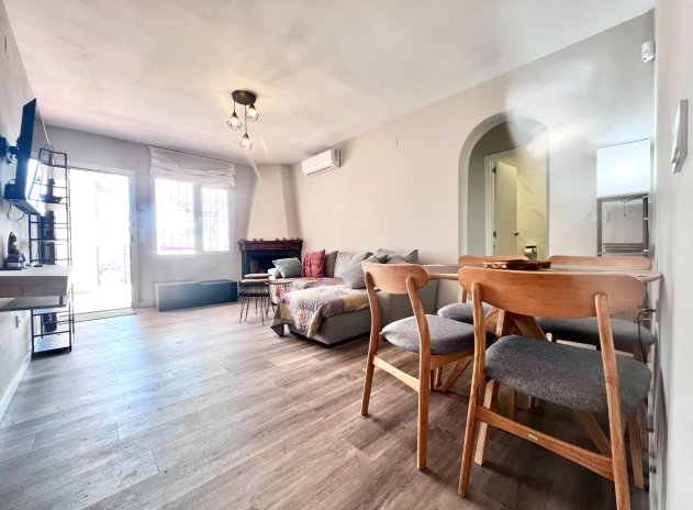 Wiederverkauf - Wohnung - Orihuela Costa - La Regia
