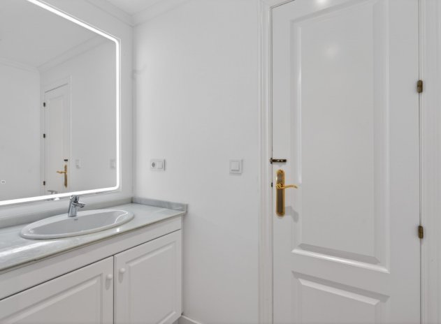 Herverkoop - Appartement - Orihuela Costa - Campoamor