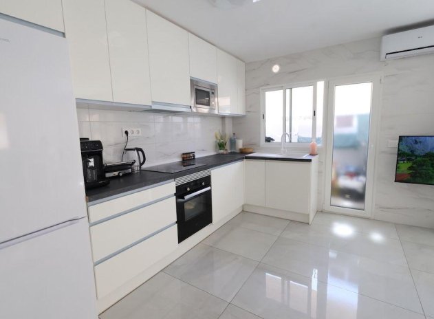 Herverkoop - Appartement - Torrevieja - Acequion