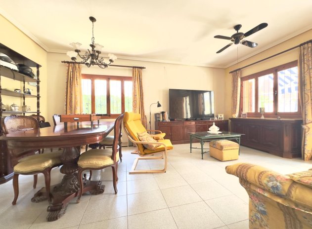 Herverkoop - Villa - Orihuela Costa - La Zenia