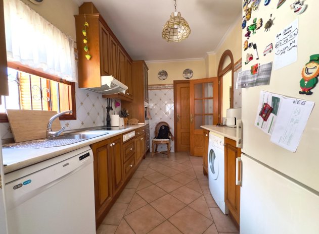 Herverkoop - Villa - Orihuela Costa - La Zenia