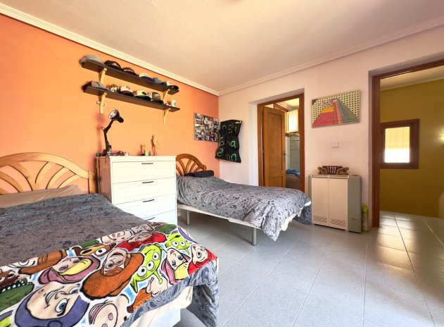 Herverkoop - Villa - Orihuela Costa - La Zenia