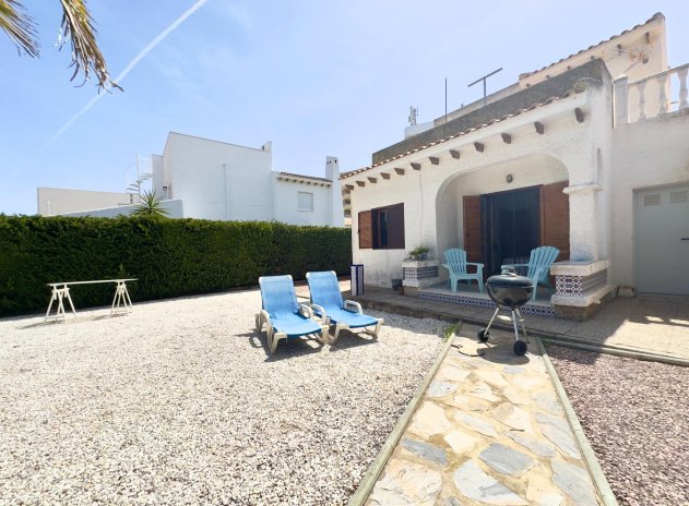 Herverkoop - Villa - Orihuela Costa - La Zenia