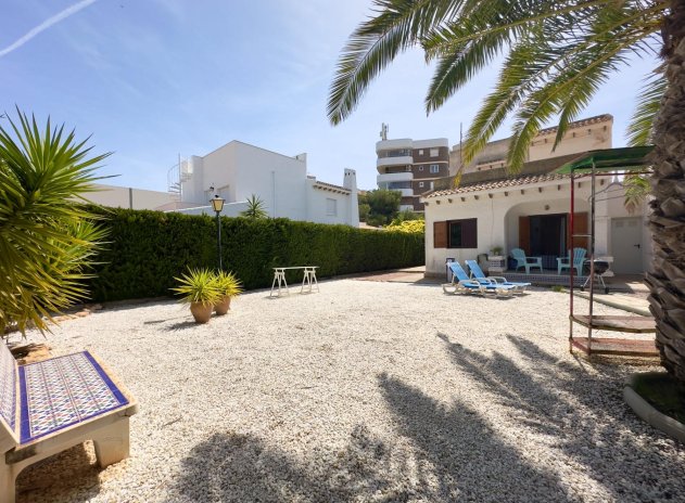Herverkoop - Villa - Orihuela Costa - La Zenia