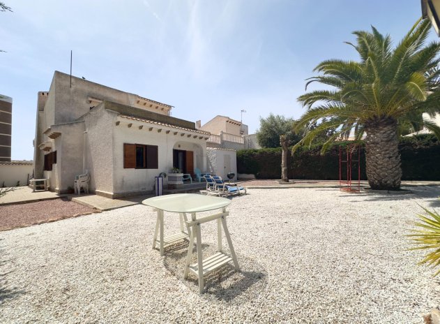 Herverkoop - Villa - Orihuela Costa - La Zenia