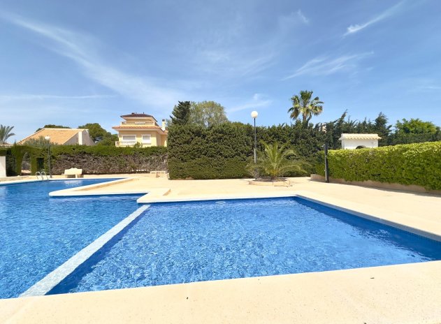 Herverkoop - Villa - Orihuela Costa - La Zenia