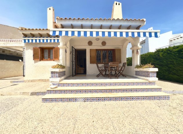 Herverkoop - Villa - Orihuela Costa - La Zenia