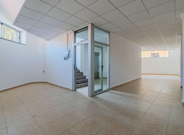 Herverkoop - Commercieel - Torrevieja - Nueva Torrevieja - Aguas Nuevas