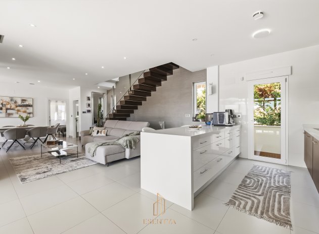 Herverkoop - Villa - Torrevieja - Aguas Nuevas