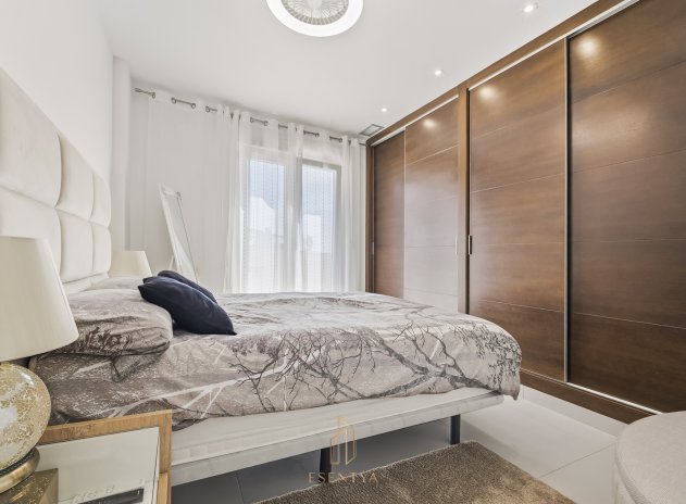 Herverkoop - Villa - Torrevieja - Aguas Nuevas
