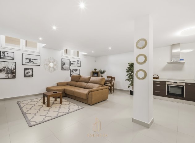 Herverkoop - Villa - Torrevieja - Aguas Nuevas