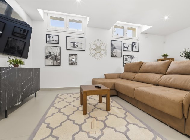 Herverkoop - Villa - Torrevieja - Aguas Nuevas