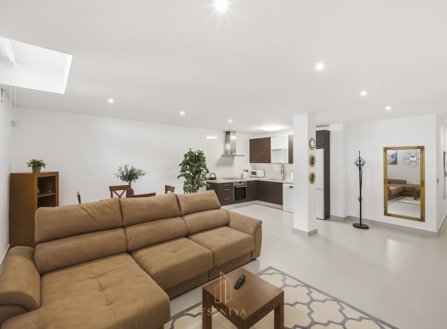 Herverkoop - Villa - Torrevieja - Aguas Nuevas