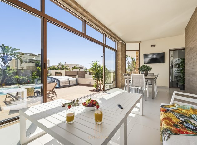 Herverkoop - Villa - Torrevieja - Aguas Nuevas