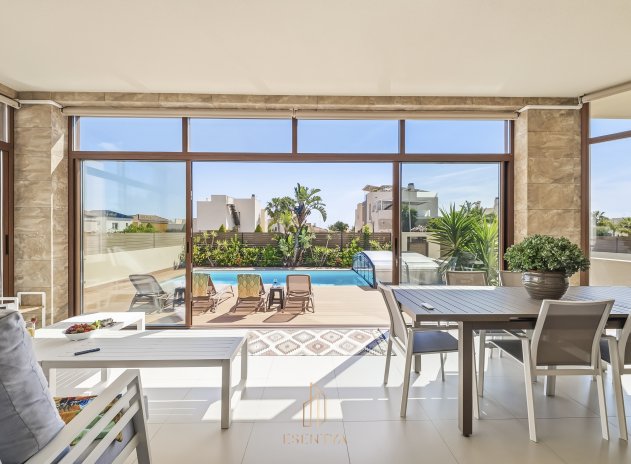 Herverkoop - Villa - Torrevieja - Aguas Nuevas