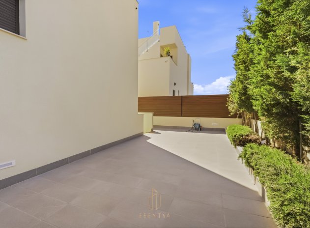 Herverkoop - Villa - Torrevieja - Aguas Nuevas