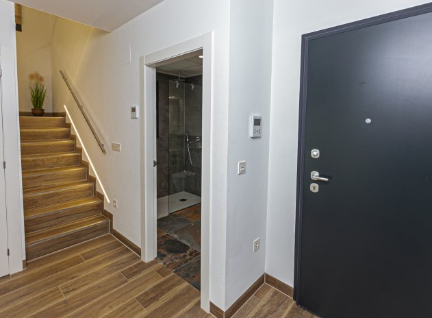 Resale - Villa * - Los Montesinos