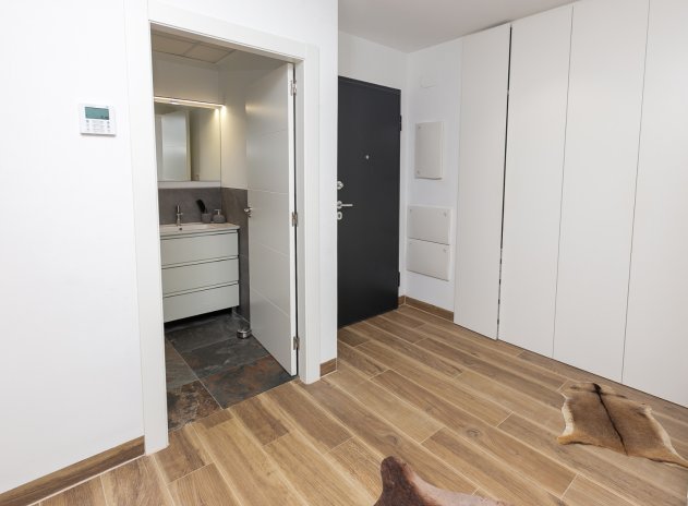 Resale - Villa * - Los Montesinos