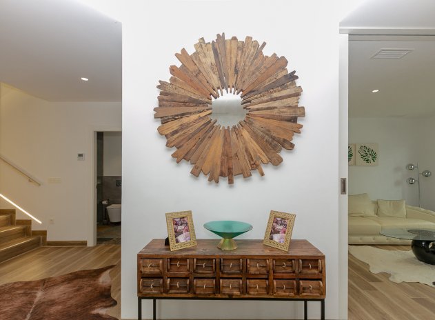 Resale - Villa * - Los Montesinos