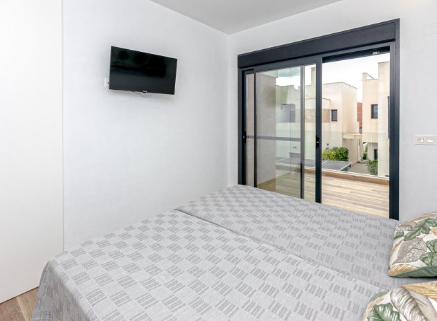 Resale - Villa * - Los Montesinos