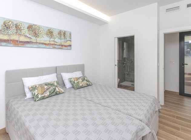 Resale - Villa * - Los Montesinos