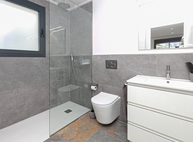 Resale - Villa * - Los Montesinos
