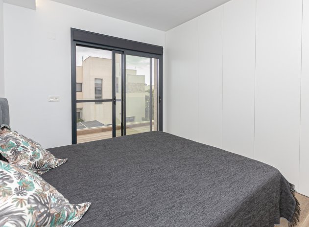 Resale - Villa * - Los Montesinos