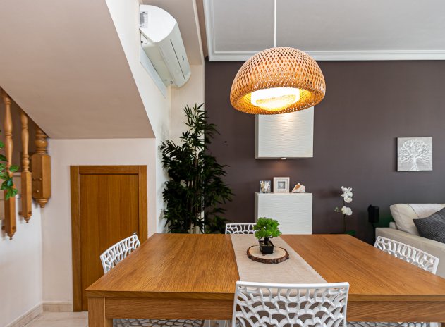 Herverkoop - Rijwoning - Lomas de Cabo Roig